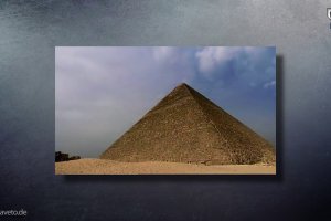 Gegossene Pyramiden